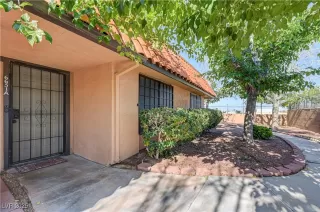 Photo #1: 2730001 Listing