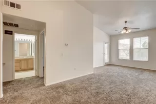 Photo #5: 2730004 Listing 