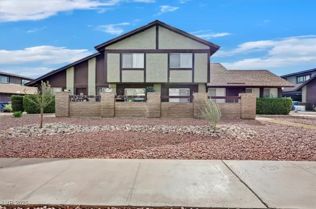 MLS: 2730007 Condo For Sale