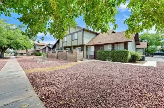 Photo #1: 2730007 Listing 