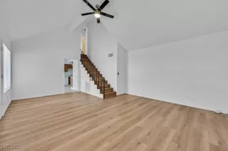 Photo #2: 2730007 Listing 