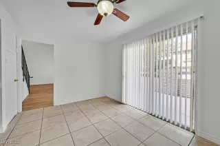 Photo #5: 2730007 Listing 