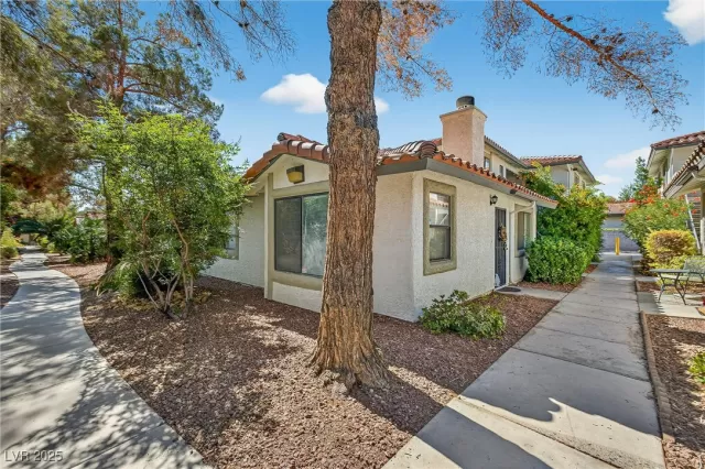 MLS: 2730008 Condo For Sale