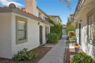 Photo #1: 2730008 Listing