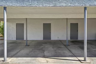 Photo #3: 2730008 Listing
