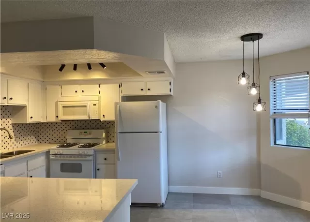 MLS: 2730059 Condo For Sale