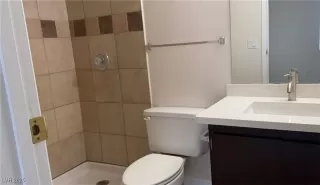 Photo #4: 2730059 Listing 