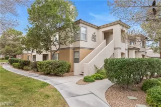 Photo #2: 2730100 Listing 