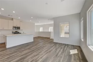 Photo #6: 2730115 Listing 