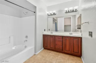 Photo #5: 2730146 Listing 