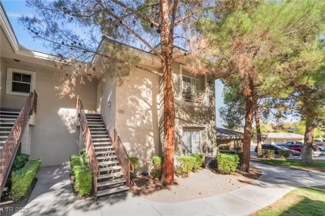 MLS: 2730154 Condo For Sale