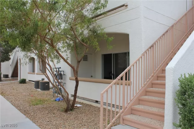 MLS: 2730169 Condo For Sale