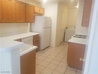 Photo #4: 2730180 Listing 