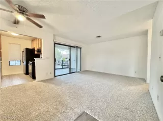 Photo #3: 2730196 Listing 