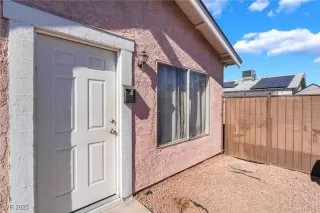 Photo #3: 2730200 Listing