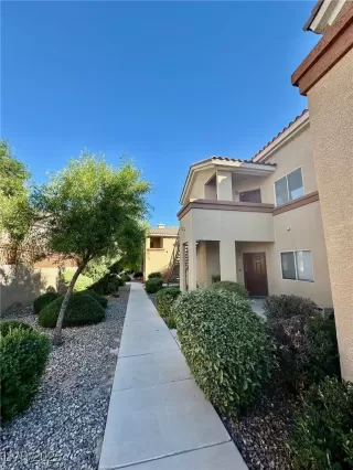 Photo #1: 2730219 Listing 