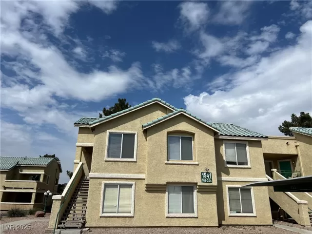 MLS: 2730220 Condo For Sale