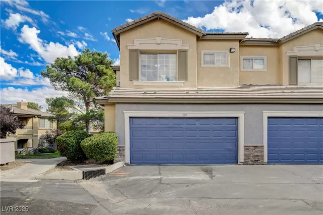 MLS: 2730264 Condo For Sale
