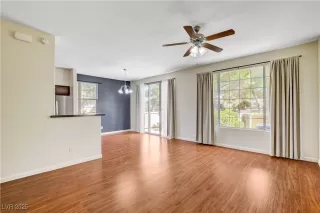 Photo #4: 2730264 Listing