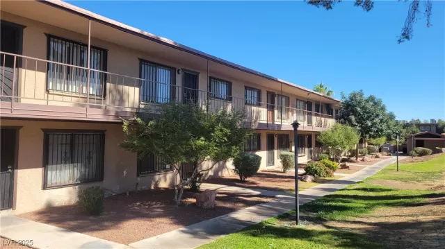MLS: 2730285 Condo For Sale