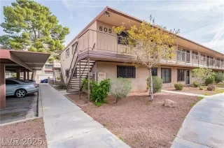 Photo #5: 2730285 Listing