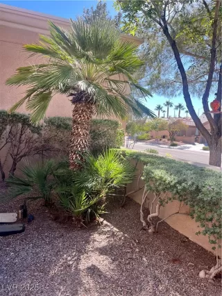 Photo #2: 2730287 Listing 