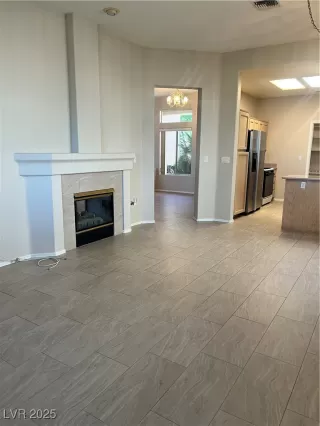 Photo #5: 2730287 Listing 