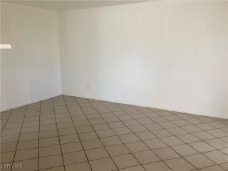 Photo #5: 2730304 Listing 