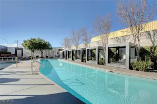 Photo #6: 2730325 Listing 