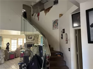 Photo #1: 2730360 Listing