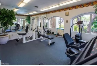 Photo #4: 2730375 Listing 