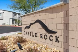 Photo #3: 2730408 Listing