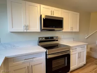 Photo #5: 2730453 Listing 