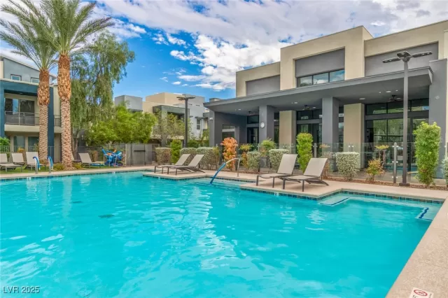 MLS: 2730481 Condo For Sale