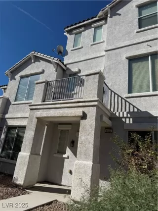 Photo #1: 2730487 Listing
