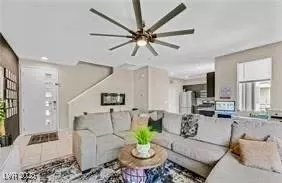 Photo #2: 2730489 Listing