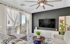 Photo #3: 2730489 Listing