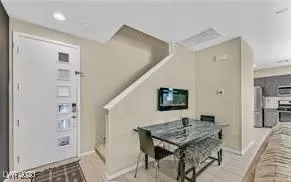 Photo #5: 2730489 Listing