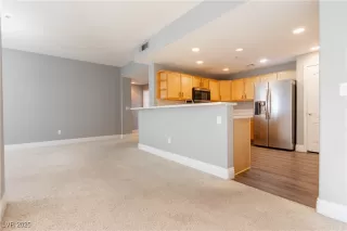 Photo #4: 2730491 Listing