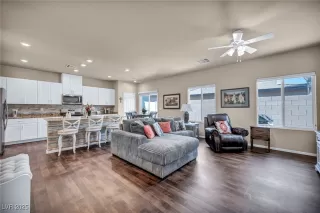 Photo #1: 2730499 Listing