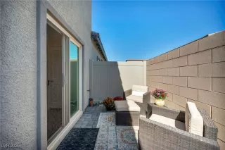 Photo #4: 2730499 Listing