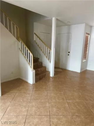 Photo #6: 2730500 Listing 