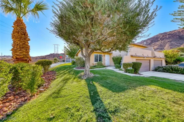 MLS: 2730508 Condo For Sale