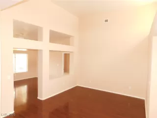 Photo #4: 2730511 Listing 