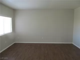 Photo #3: 2730520 Listing 