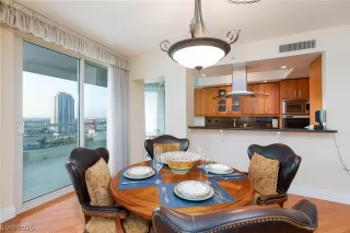 Photo #5: 2730522 Listing 