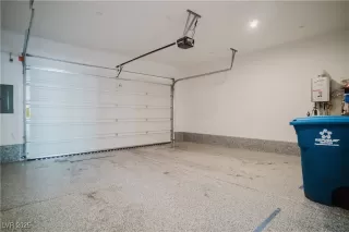 Photo #5: 2730534 Listing