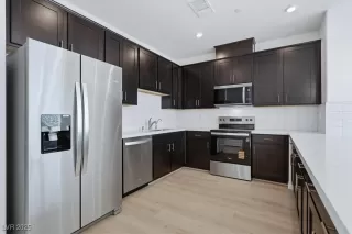 Photo #1: 2730545 Listing 