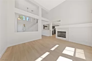 Photo #5: 2730568 Listing 