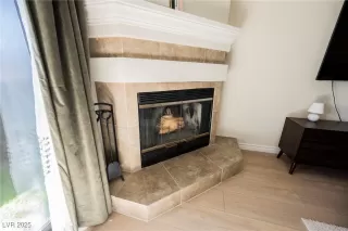 Photo #5: 2730592 Listing